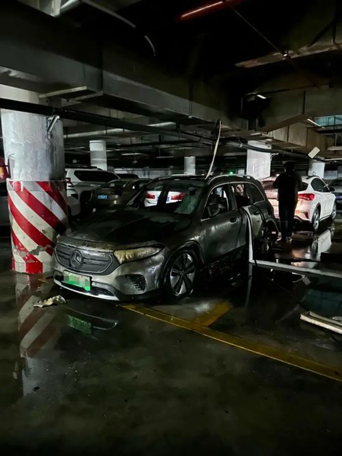 聚焦315丨特評 奔馳放棄全面電動化，是戰略收縮還是市場暗流？